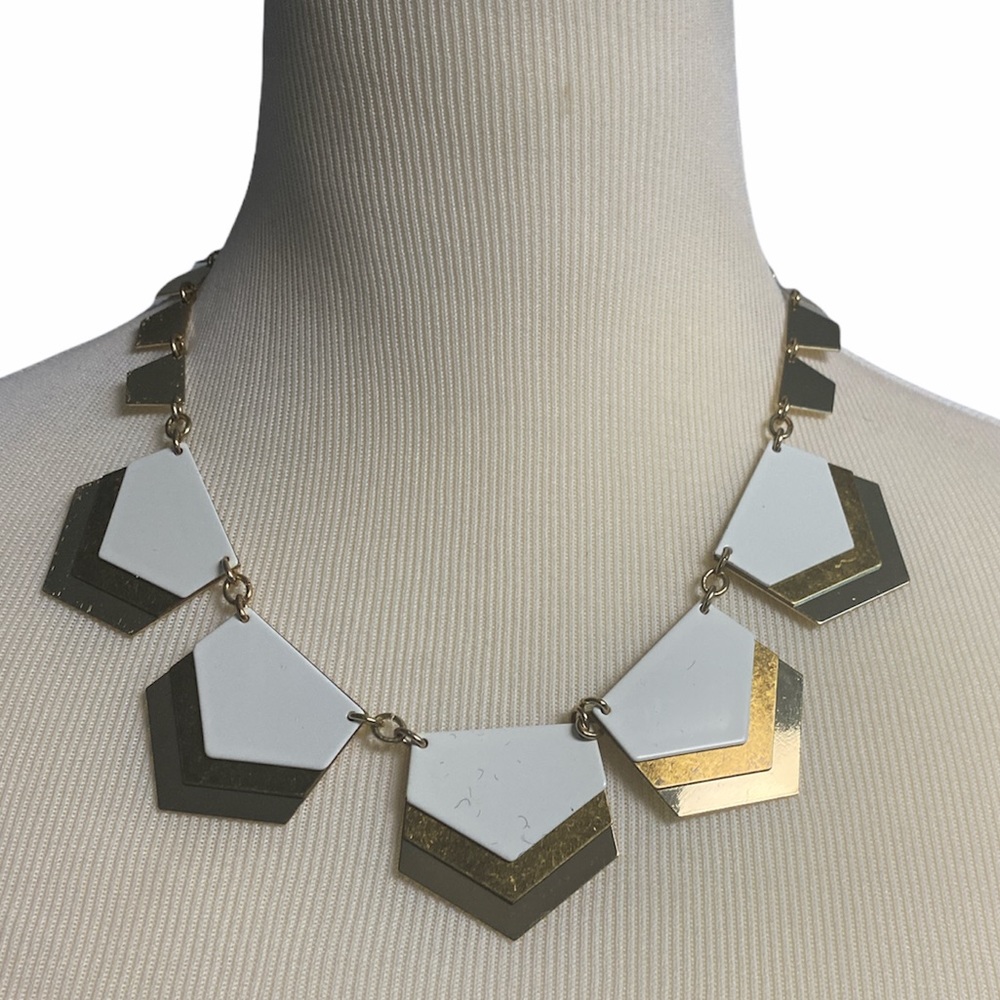 Express white & Gold Necklace🧩